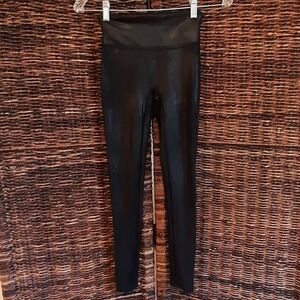 Spanx Faux Leather Leggings 2437Q Women's XS Black Athletic Coated Workout Chic